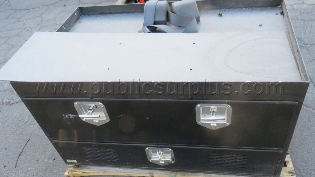 Truck Tool Box  **Unknown Condition** — photo 1