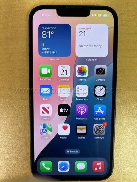 iPhone 13 - 128 GB — photo 1