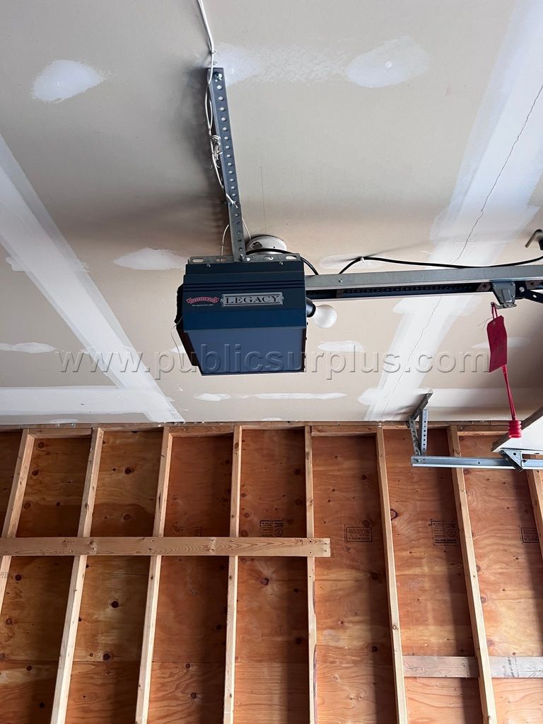 Overhead Door Model 696 (1/2hp) With Opener — photo 1