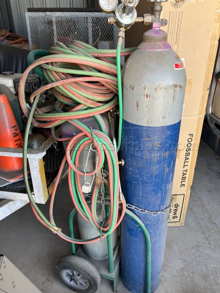 Large Acetylene Tanks with Cart & Hoses — photo 1