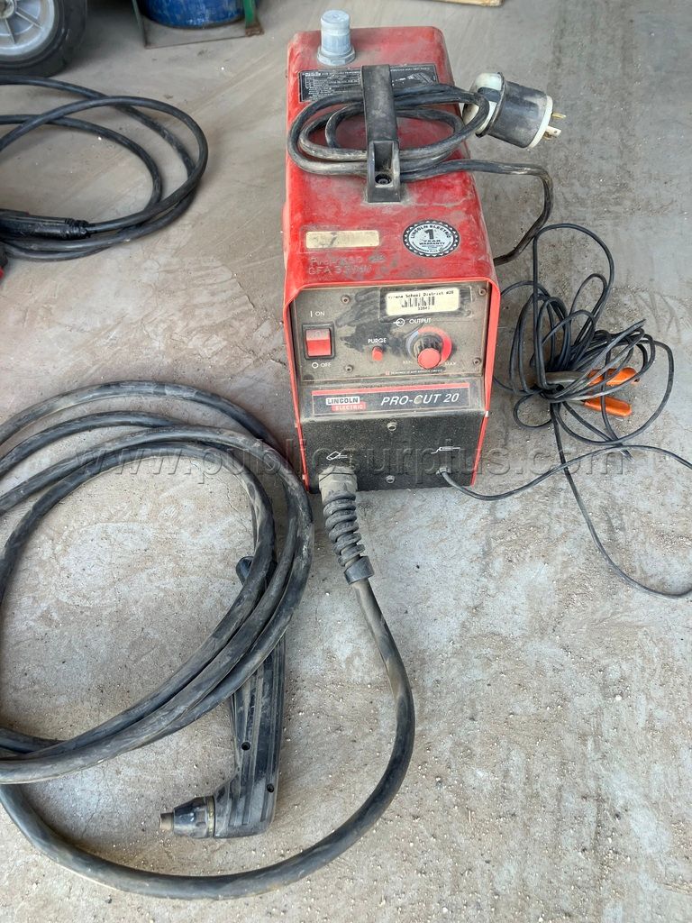 Lincoln Pro Cut 20 Welder — photo 1
