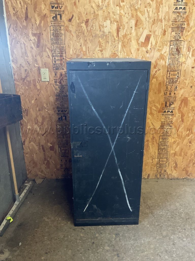 1-Single Door Cabinet Lot # 4874 — photo 1