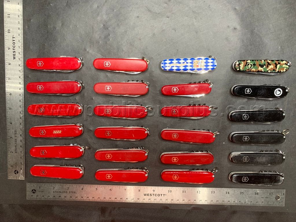 Victorinox Pocket Knives - Shipping $14.99 /KK — photo 1