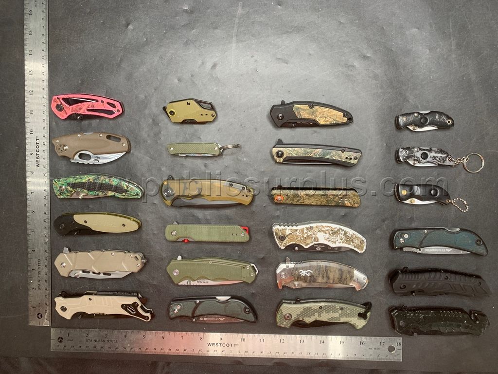 Assorted Knives - Shipping $14.99 /KK — photo 1