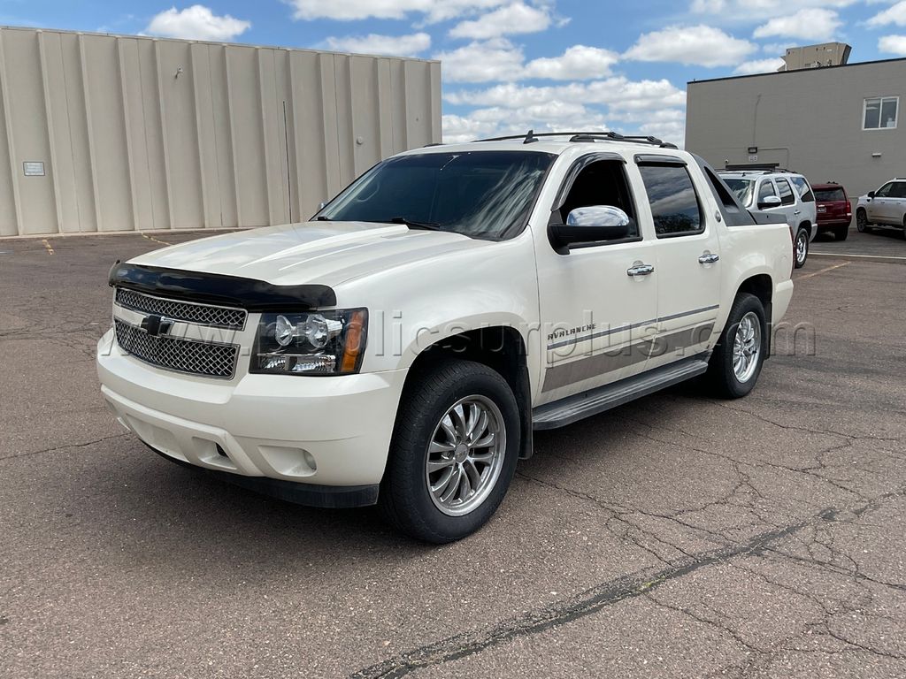 2011 Chevy Avalanche #2025-00122B — photo 1