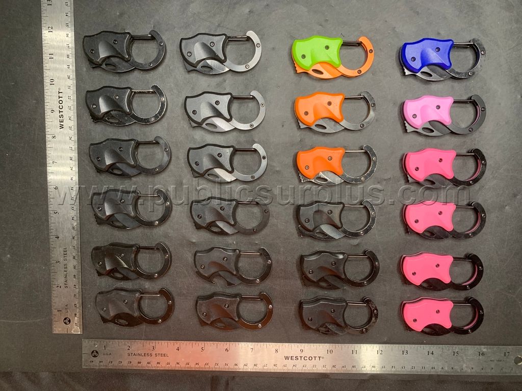 Assorted Clip-On Knives - Shipping $14.99 /KK — photo 1
