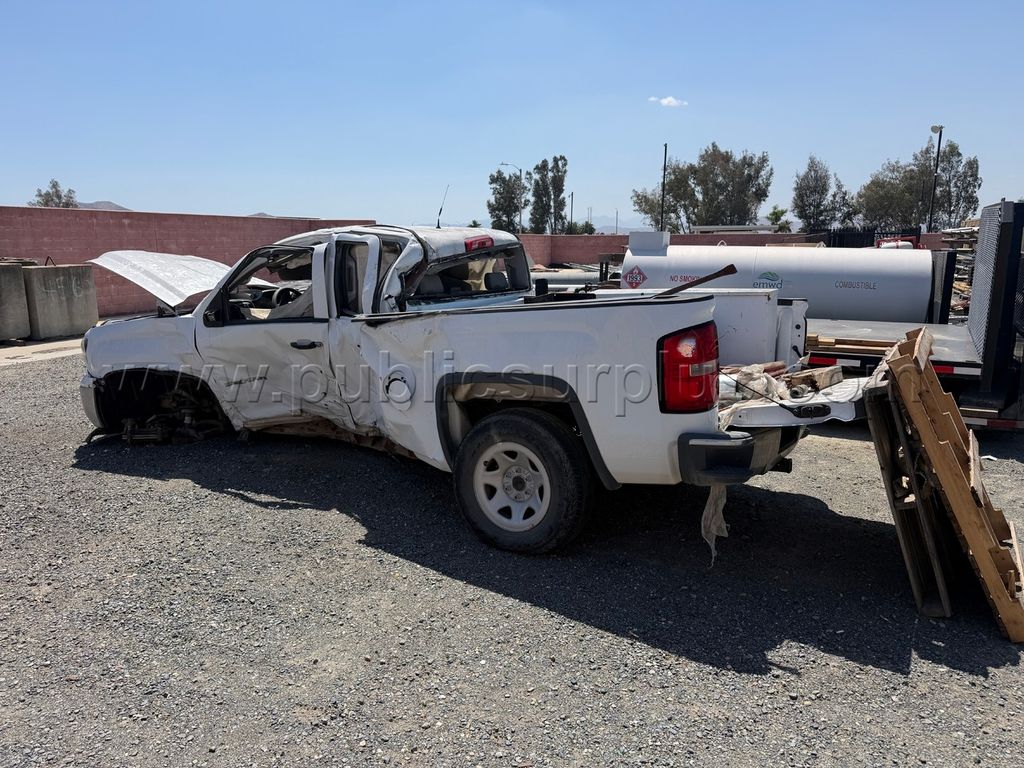 2017 GMC SIERRA CREW CAB (TOTALED) 1GTR1LEH8HZ325717 — photo 1