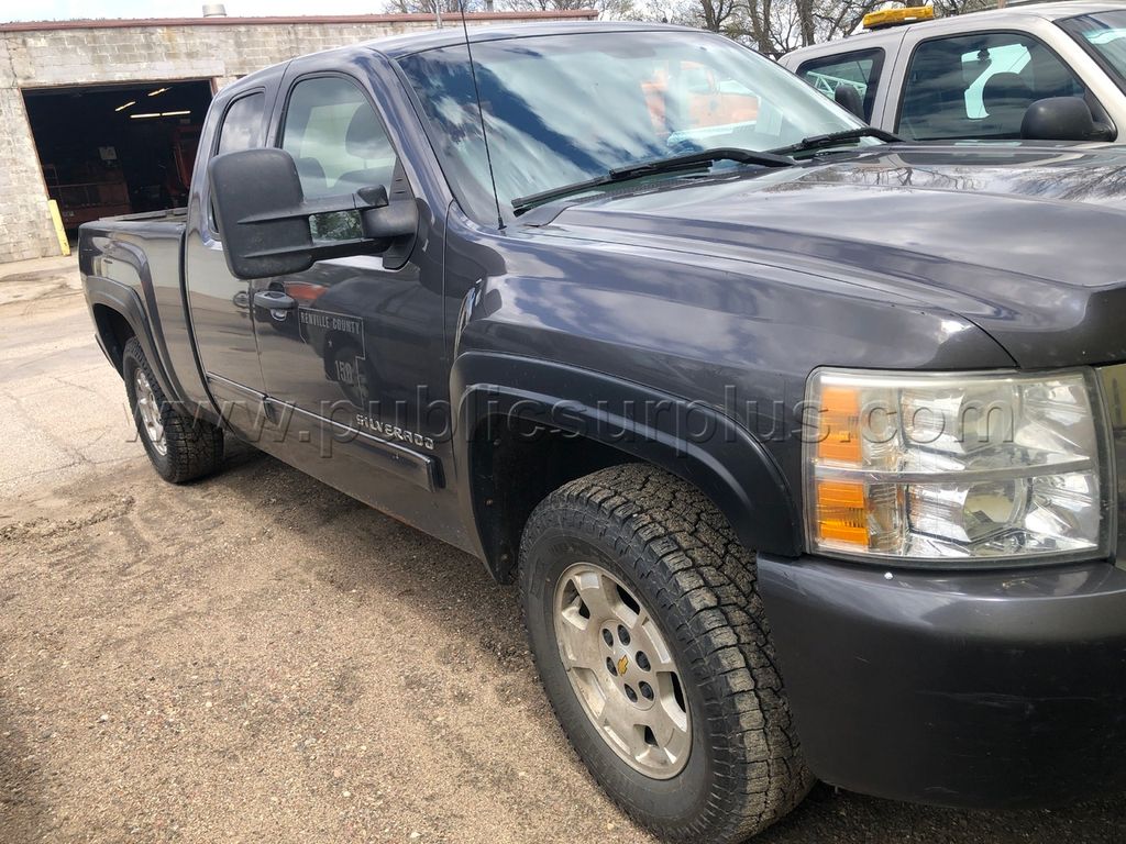 2010 Chevrolet Silverado — photo 1