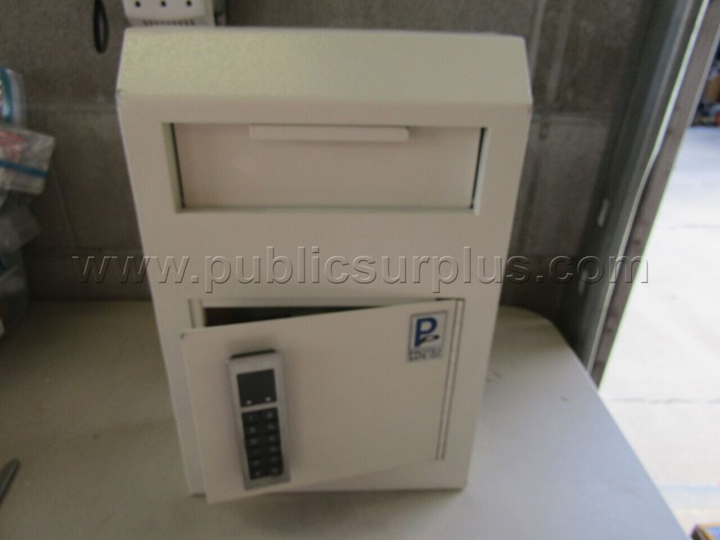 SAFE #3 — photo 1