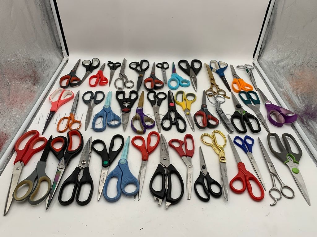 Scissors - Shipping $20 /KK — photo 1