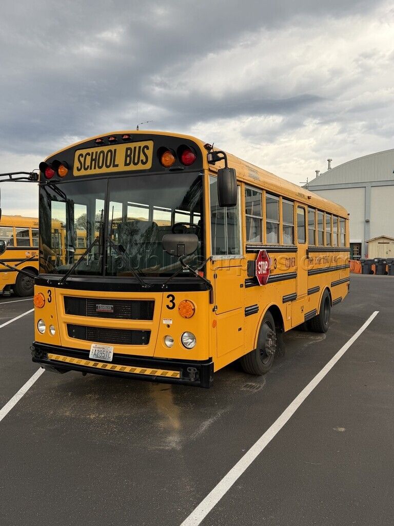 2012 THOMAS SCHOOL BUS 3 — photo 1