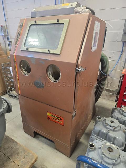 Zero Mfg. BNP 65-1 600 R/D.F Blast Cabinet w/AAF Optiflo Dust Collector