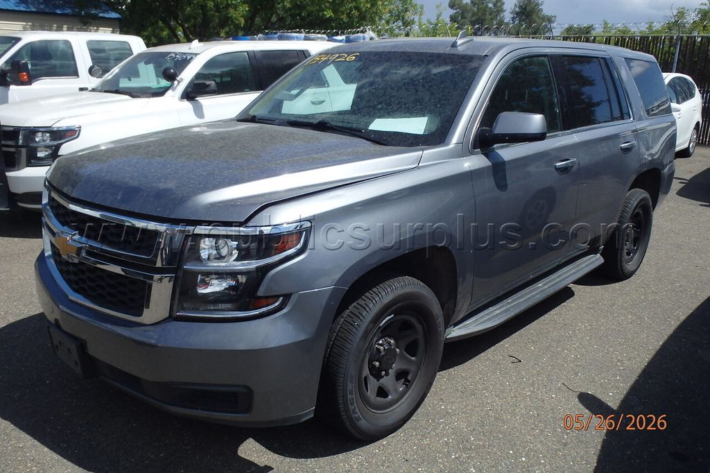 2019 Chevrolet Tahoe 4x4 — photo 1
