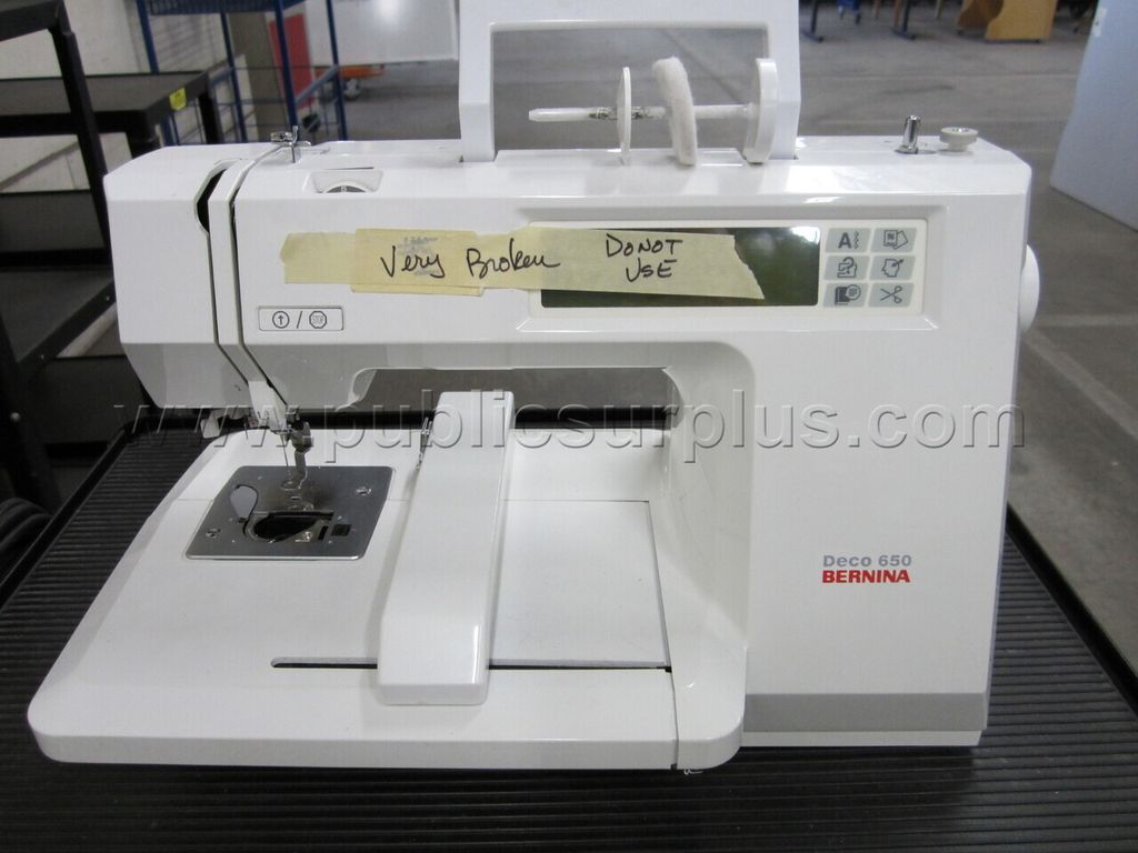 SEWING MACHINE (43567) — photo 1