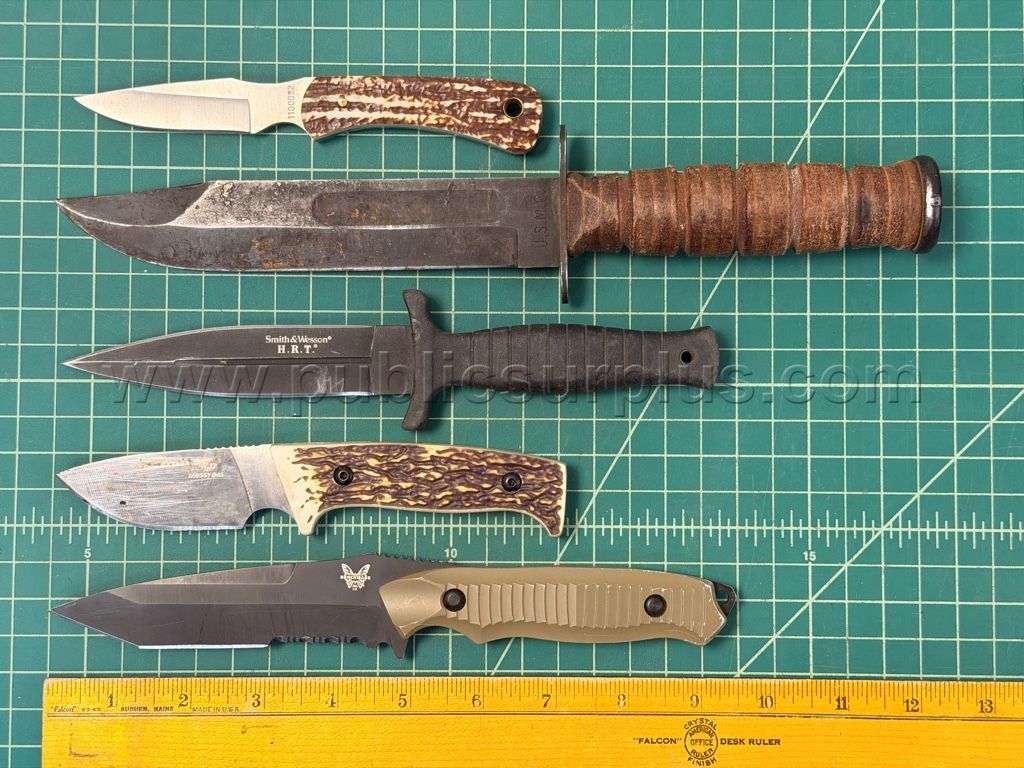 5 Fixed Blade Knives (Benchmade,Camillus,Mossy Oak,Schrade,S&W)-Shipping $20.00 — photo 1