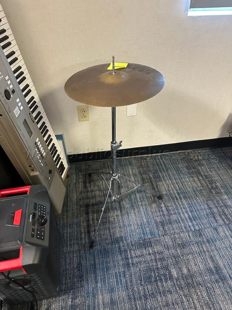 15 3/4" Cymbal and Stand — photo 1