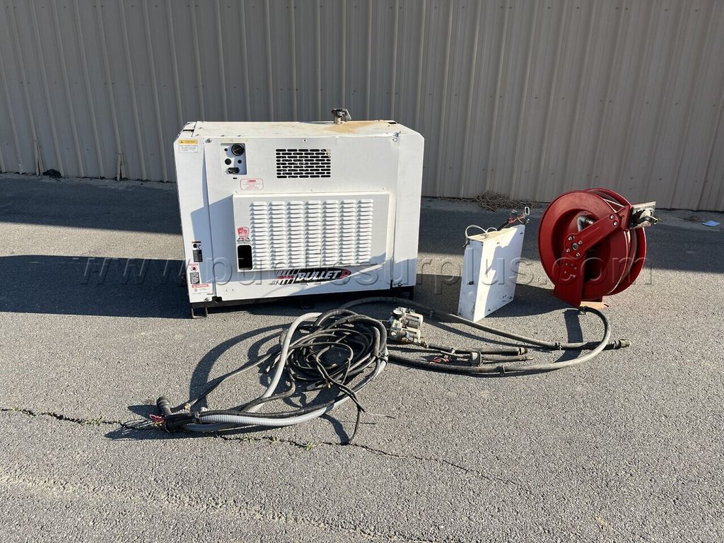 BOSS BULLET D AIR COMPRESSOR / GENERATOR COMBO UNIT — photo 1