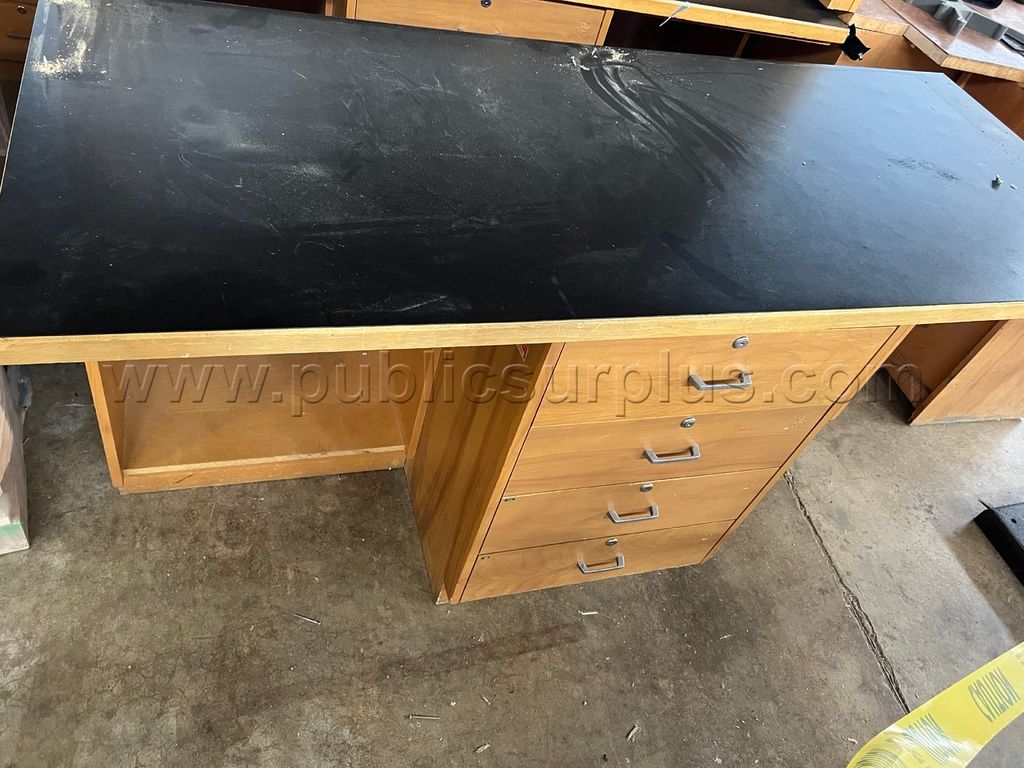 A Wooden Work Bench — photo 1