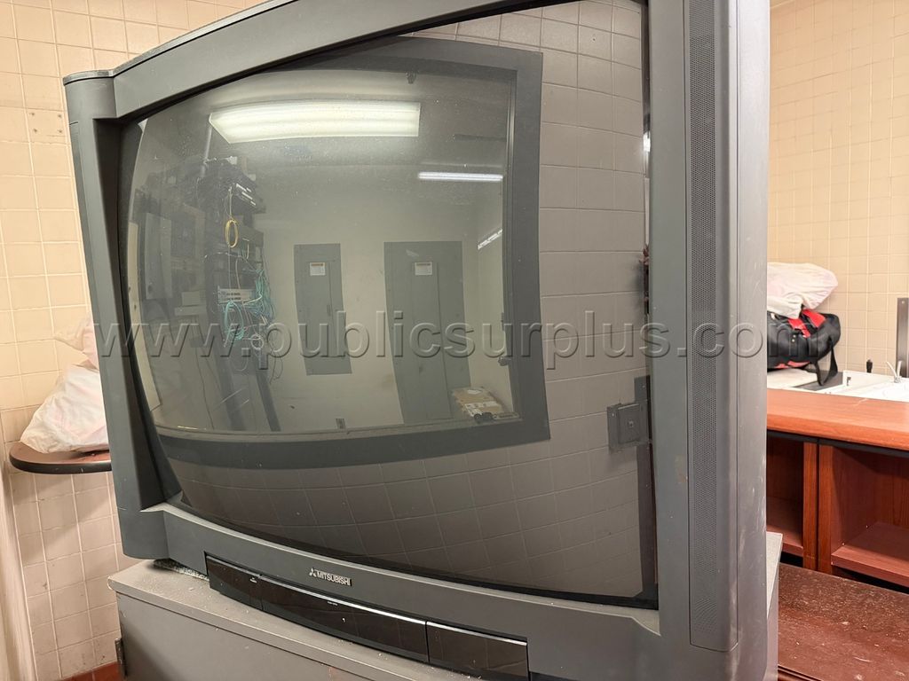TV - Mitsubishi CS-40707 - photo 1
