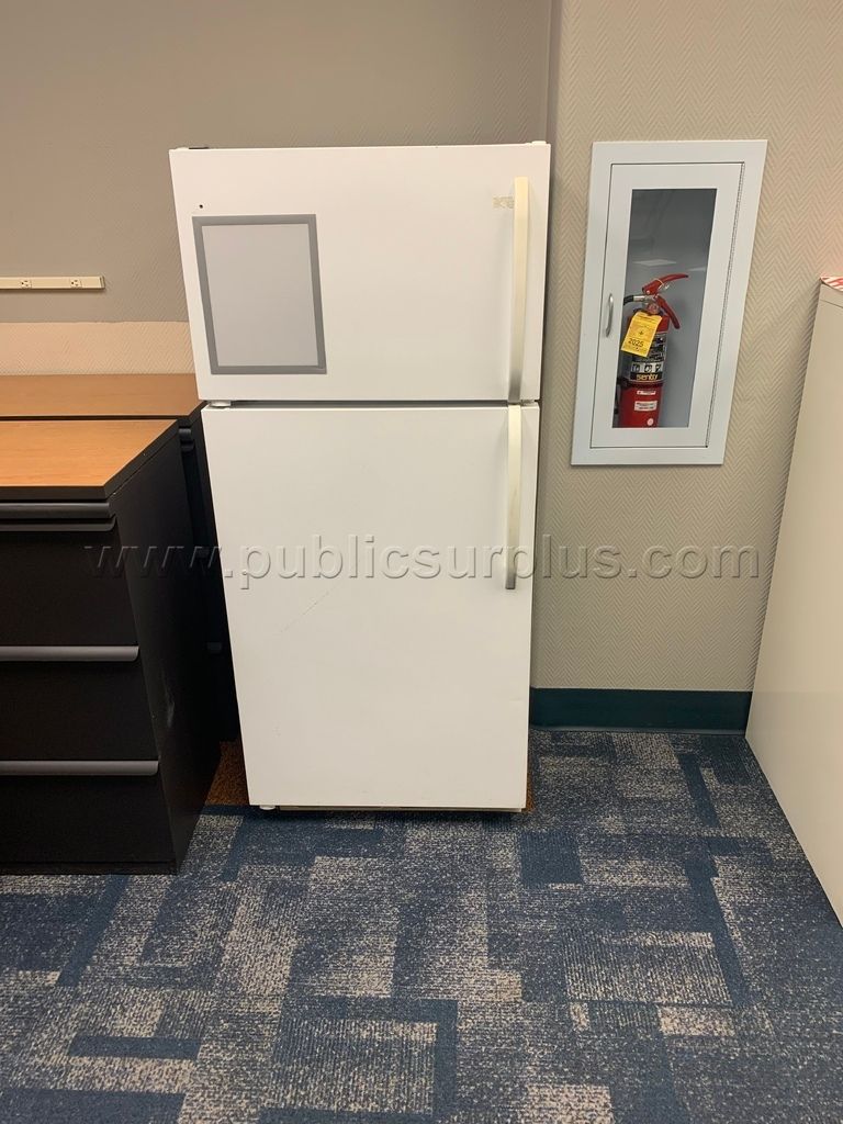 Frigidaire Top Mount Refrigerator Freezer - photo 1