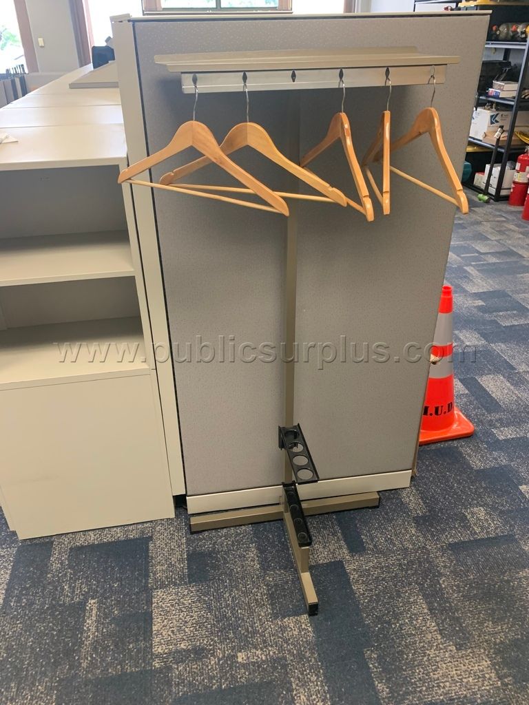 Coat Hanger — photo 1