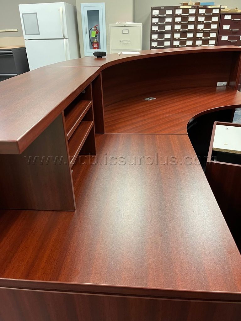 Large Office Desk — photo 1