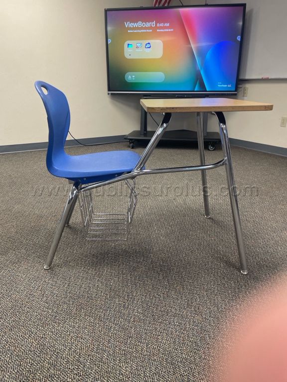 Student desk with attached chair - Large (Qty. 29) — photo 1