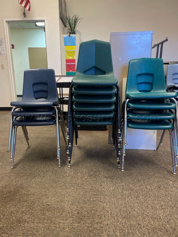 Student Chairs - Blue & Green Color (13 Qty) — photo 1