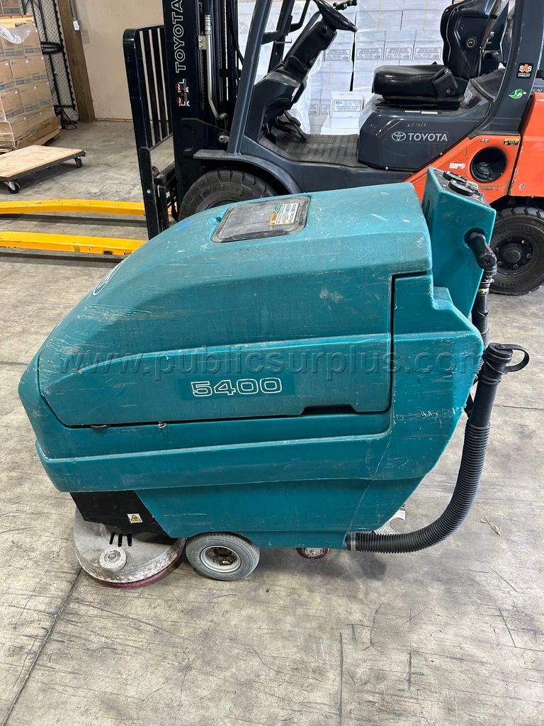 Tennant 5400 Auto Scrubber (NO BATTERIES) — photo 1