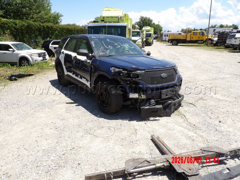 2020 Ford Explorer — photo 1