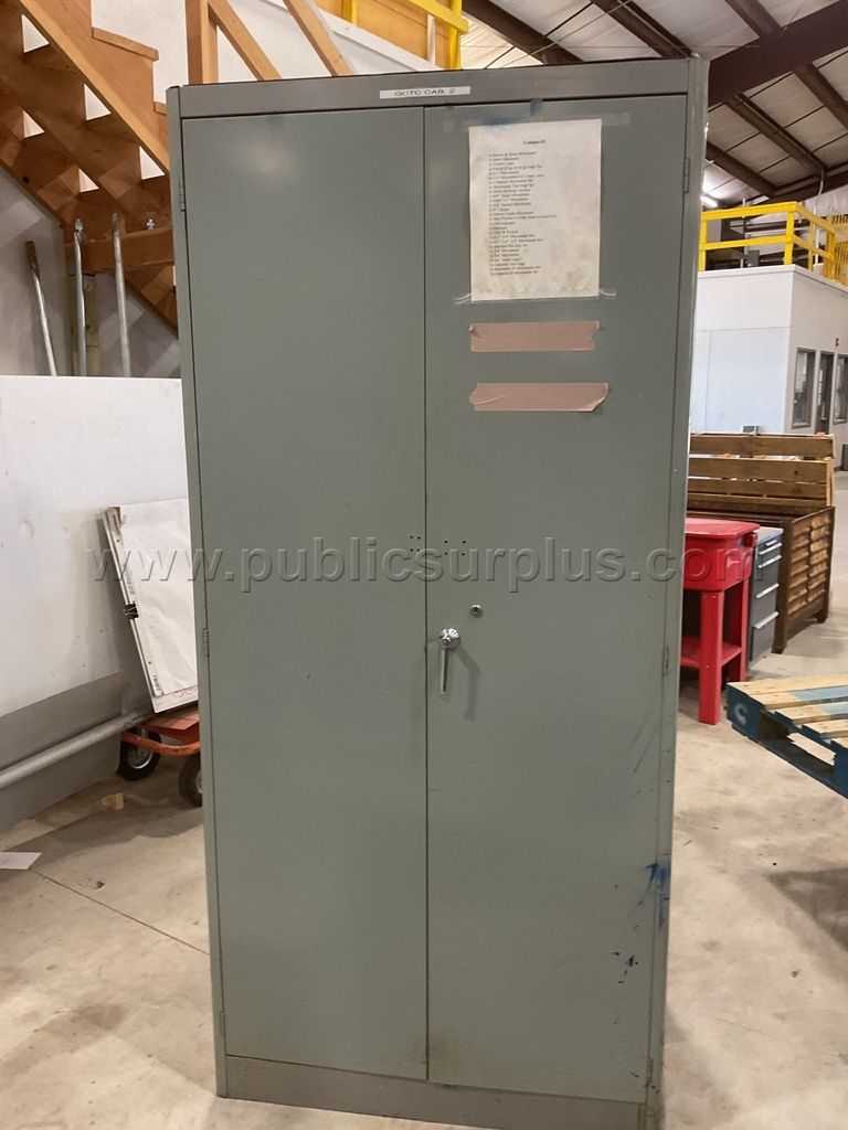 METAL CABINET - photo 1