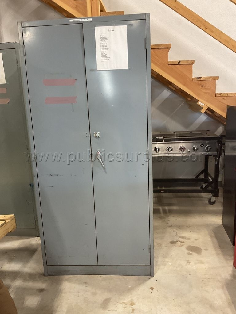 METAL CABINET - photo 1