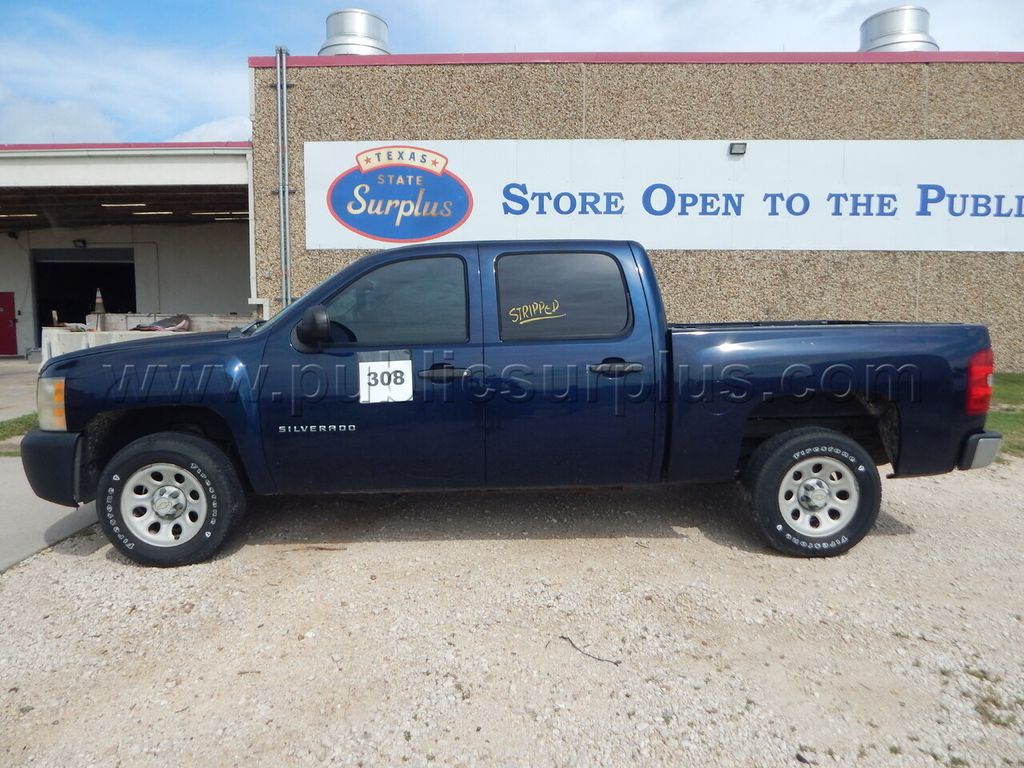 Lot 308 - 2011 Chevy Silverado - 3GCPCPE07BG308630 — photo 1