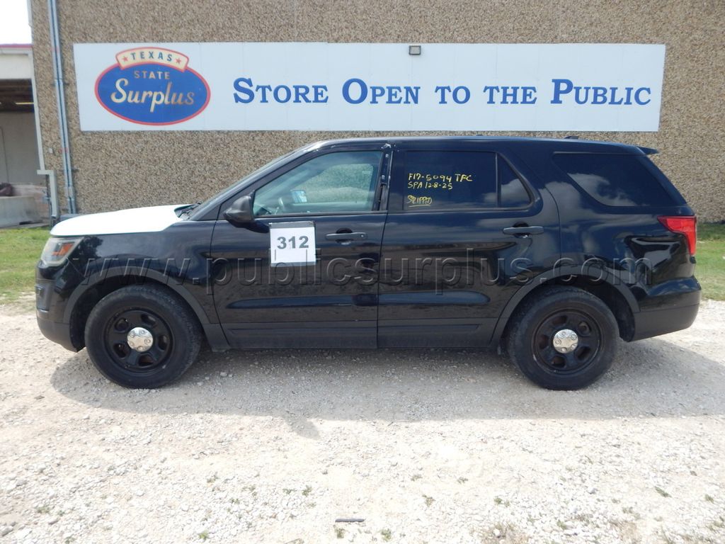 Lot 312 - 2017 Ford Explorer - 1FM5K8ATXHGD60169 — photo 1