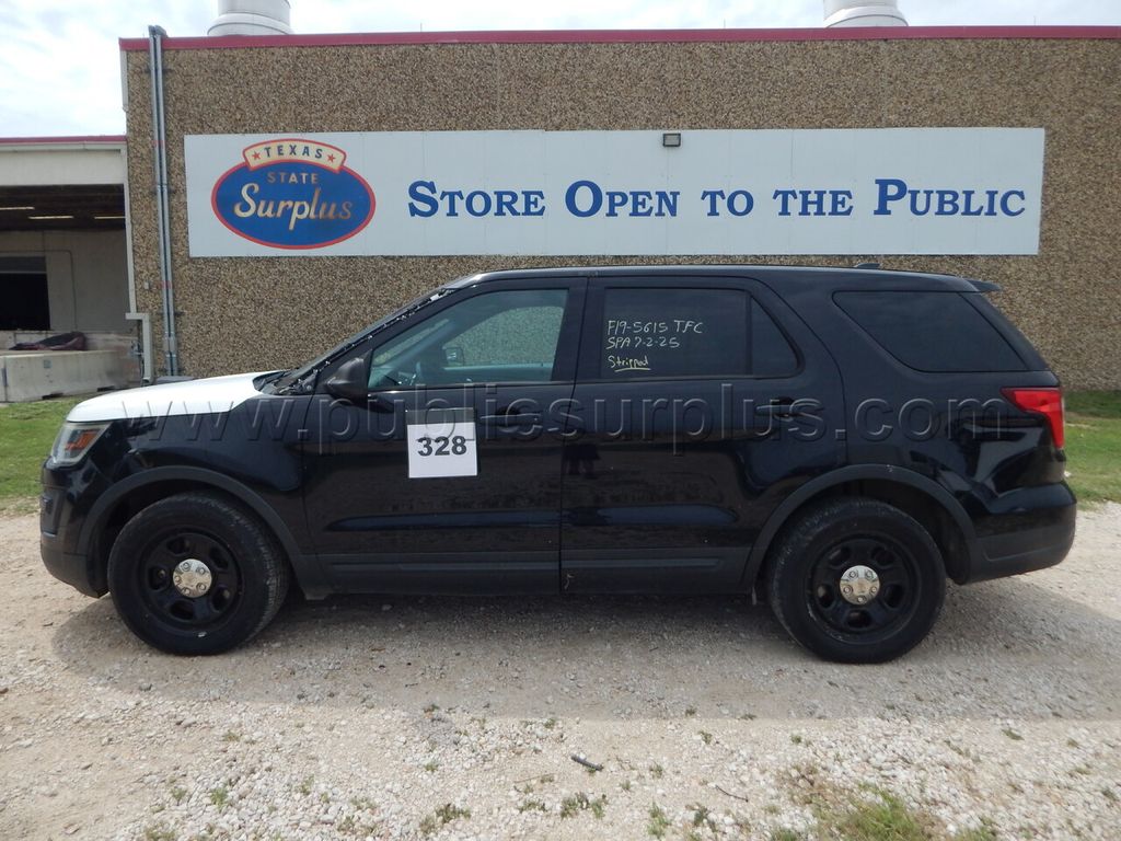 Lot 328 - 2019 Ford Explorer - 1FM5K8AT3KGA31580 — photo 1