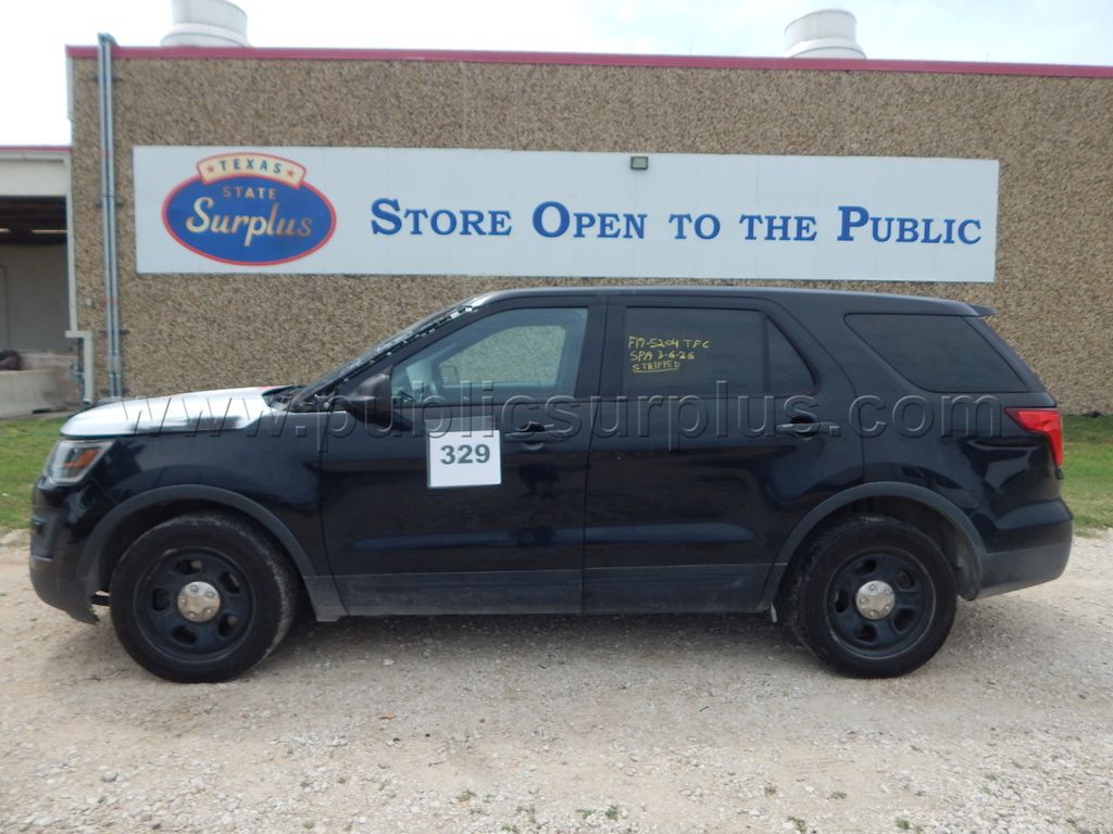 Lot 329 - 2017 Ford Explorer - 1FM5K8AT5HGD93824 — photo 1