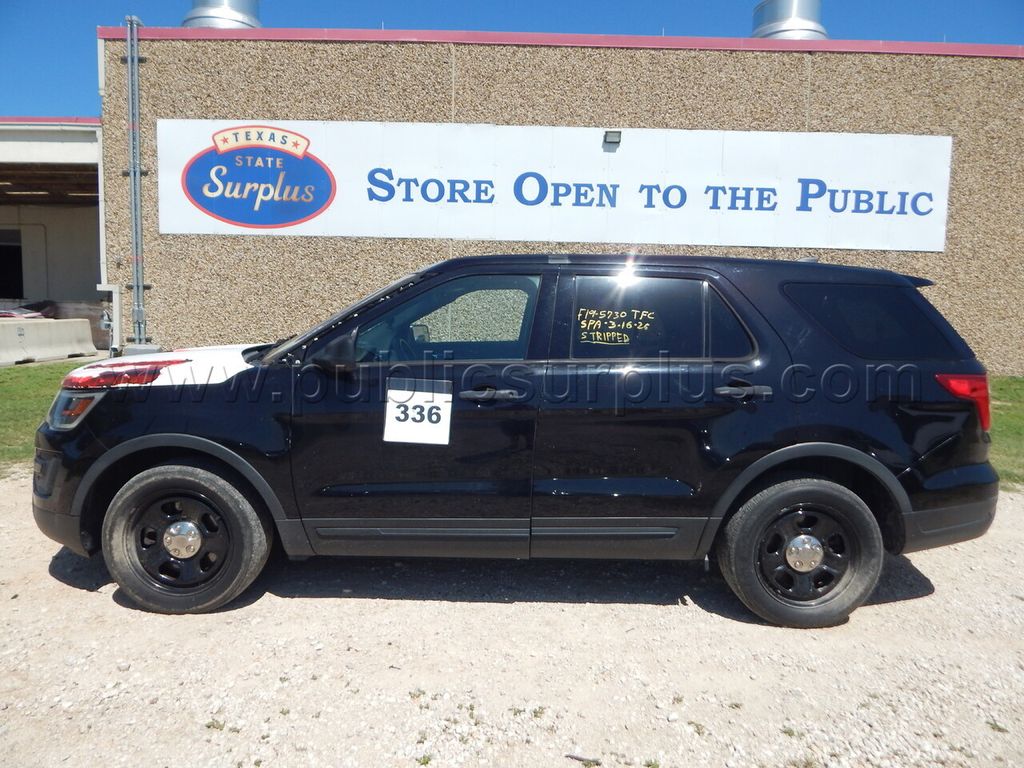 Lot 336 - 2019 Ford Explorer - 1FM5K8AT0KGB24220 — photo 1