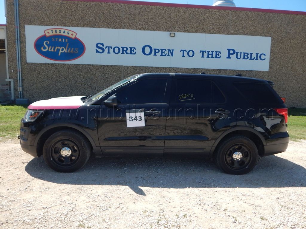 Lot 343 - 2017 Ford Explorer - 1FM5K8AT0HGE42489 — photo 1