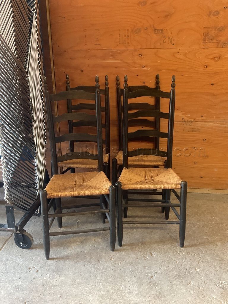 4-Wooden Chairs Lot # 4892 — photo 1