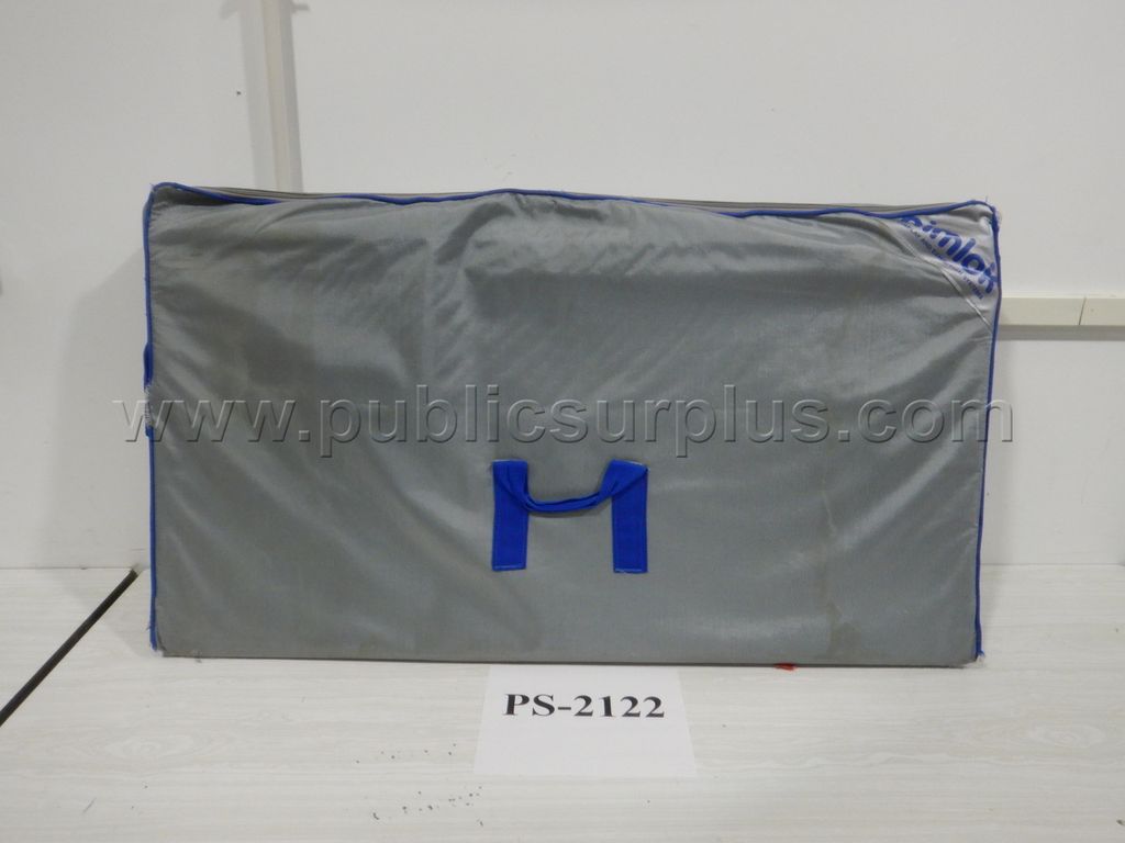 Folding Presentation Board w/Carrying Case — photo 1