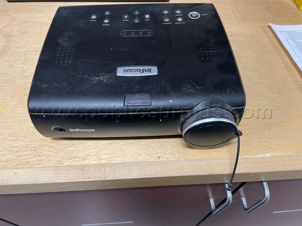 Infocus Projector — photo 1