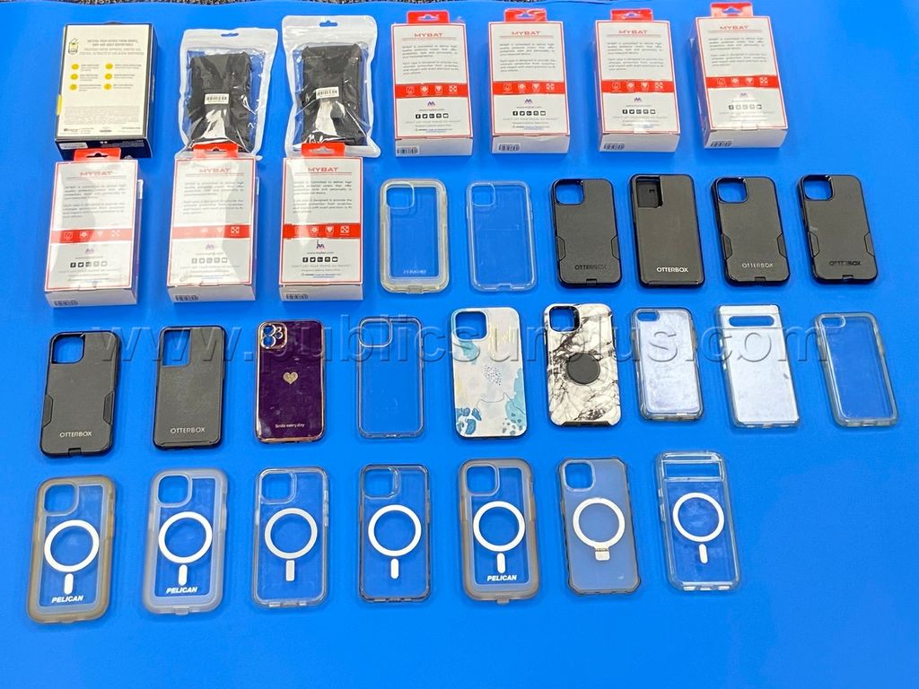 Assorted Phone Cases - Shipping $20.00 /RA — photo 1