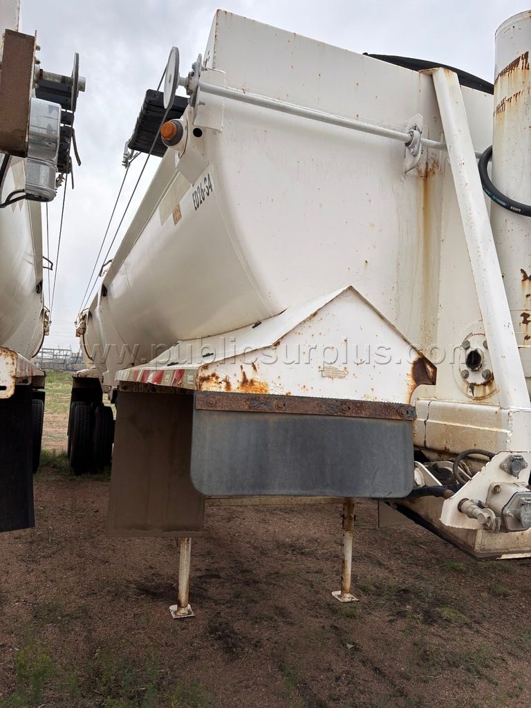 2009 RANCO ED26-34 Frameless Half-Round Rock End Dump Trailer — photo 1