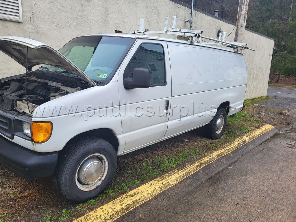 2011 Ford E250 Van — photo 1
