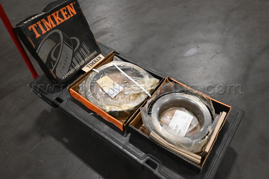 Lot of 2 Timken Bearings — photo 1