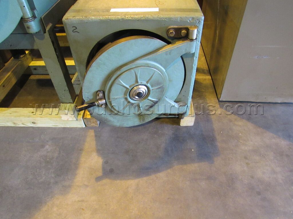 Lot 1111  Safe — photo 1