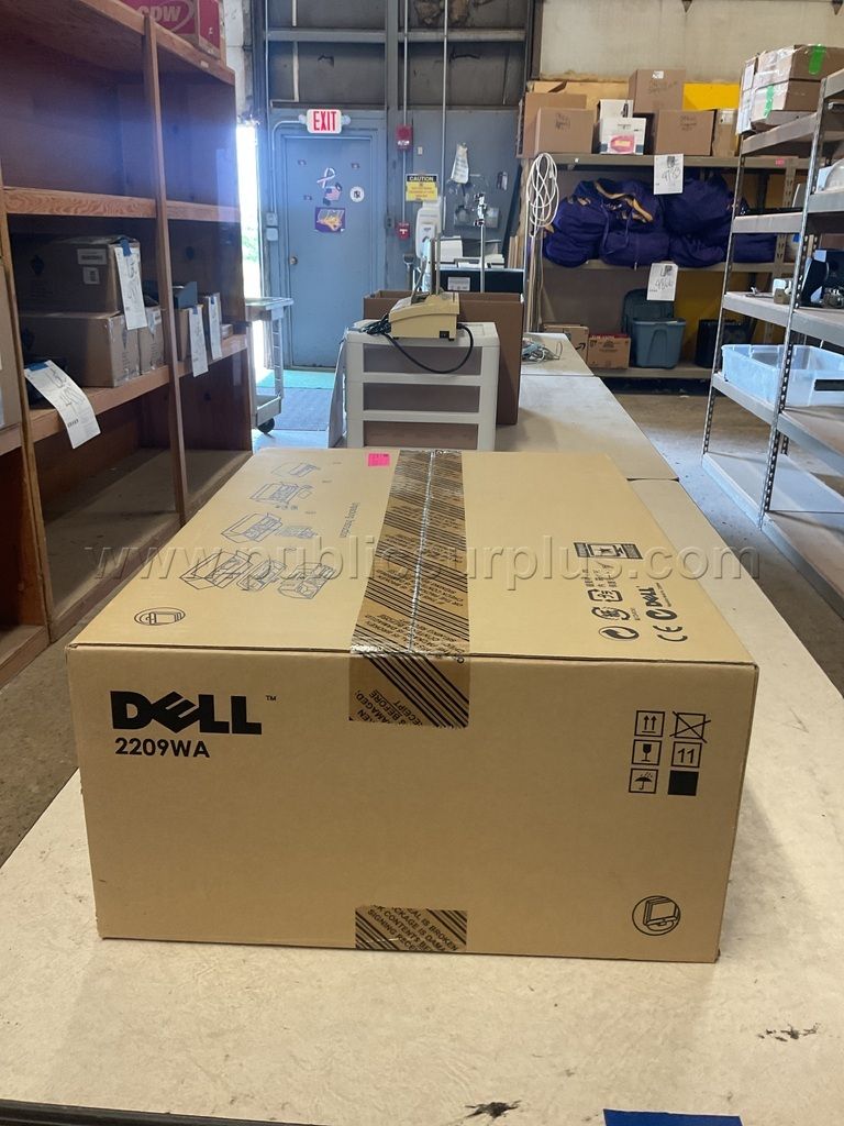 Dell Monitor 2209WA Lot # 4896 — photo 1