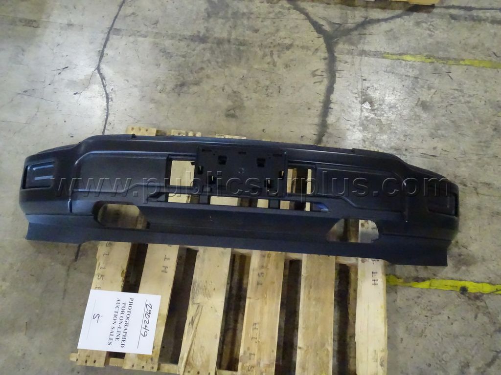 2025 F-250 Front Bumper — photo 1