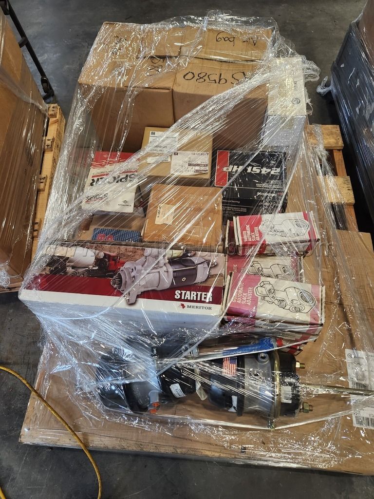 Mixed Truck Parts — photo 1
