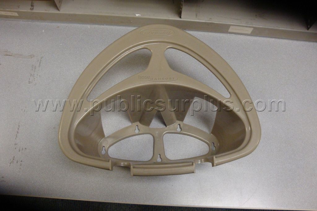 Garden Hose Hanger — photo 1
